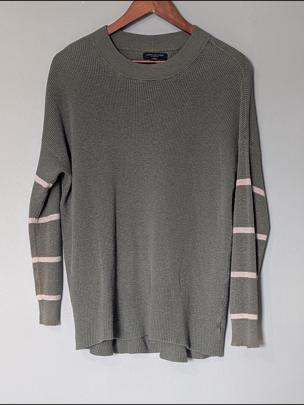 American Eagle Women's Olive Green Round Neck Long Sleeve Knit Sweater Pullover